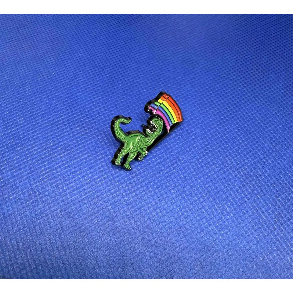 Dino Pride -pinssi